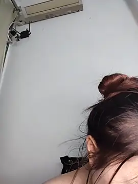 Snapshot of -Bianca- chatting on 2, 10, 2025 -Bianca- online show from 2, 10, 2025