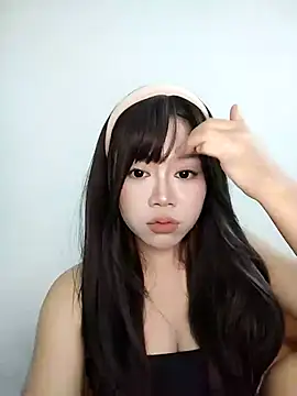 Snapshot of -Bianca- chatting on 8, 11, 2025 -Bianca- online show from 8, 11, 2025