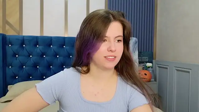 Akira Halls online show from 29, 10, 2025