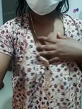 Snapshot of TeluguCuplehyd chatting on 14, 11, 2025 TeluguCuplehyd online show from 14, 11, 2025