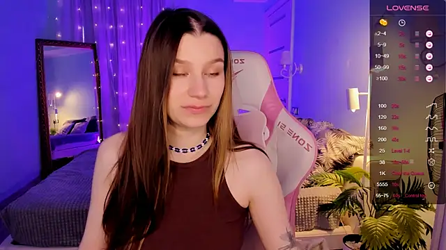 LinaBlossom  online show from 28, 4, 2026