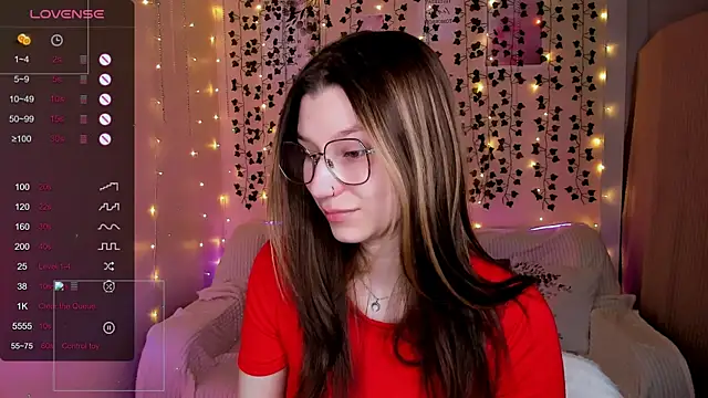 LinaBlossom  online show from 15, 1, 2026