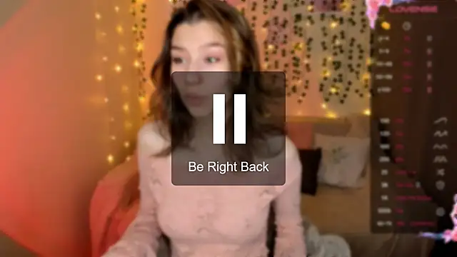 LinaBlossom  online show from 10, 10, 2025