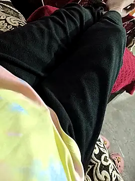 Snapshot of Couple_romence1 chatting on 5, 3, 2026 Couple romence1 online show from 5, 3, 2026