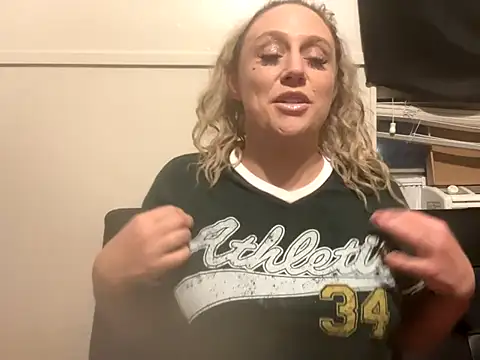 Snapshot of candypinkwhitney6969 chatting on 22, 9, 2025 candypinkwhitney6969 online show from 22, 9, 2025