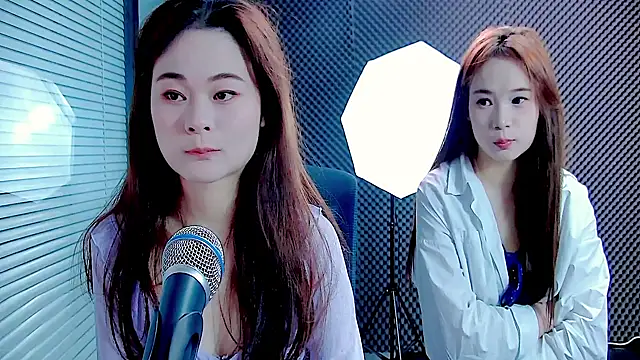 Snapshot of YY-27 chatting on 24, 9, 2025 YY-27 online show from 24, 9, 2025
