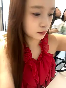 Snapshot of YY-27 chatting on 15, 10, 2025 YY-27 online show from 15, 10, 2025