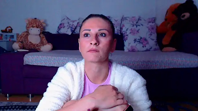 Snapshot of CassieSpell chatting on 3, 5, 2026 CassieSpell online show from 3, 5, 2026