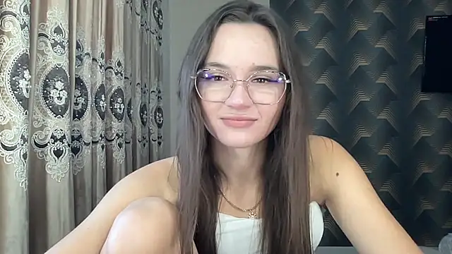 KamFykes online show from 1, 10, 2025