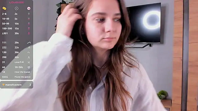 TiffanyBrooklin online show from 29, 9, 2025
