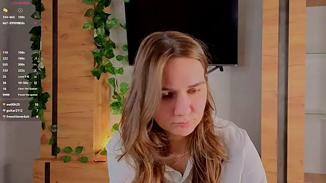 TiffanyBrooklin online show from 26, 9, 2025