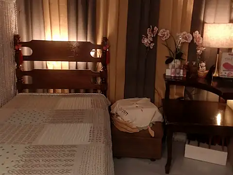 Jastine hunk online show from 5, 11, 2025