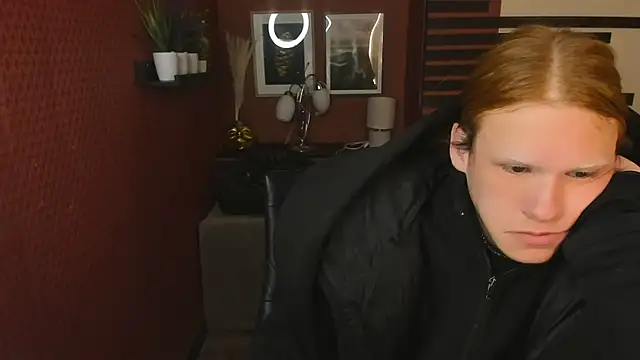 Snapshot of ChloeValentinee chatting on 26, 11, 2025 ChloeValentinee online show from 26, 11, 2025