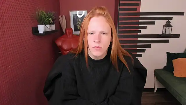 Snapshot of ChloeValentinee chatting on 12, 10, 2025 ChloeValentinee online show from 12, 10, 2025