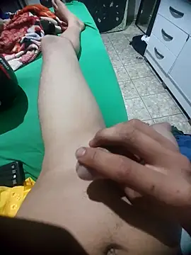 Snapshot of douglasdesouza22 chatting on 17, 10, 2025 douglasdesouza22 online show from 17, 10, 2025