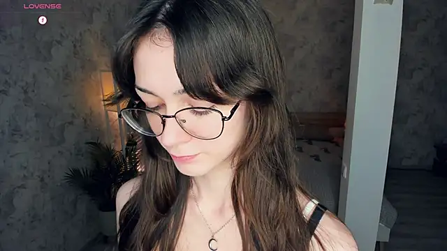 ReneeLippeatt online show from 19, 11, 2025