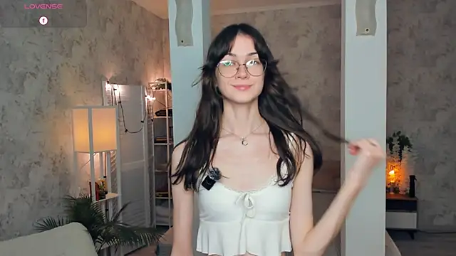 ReneeLippeatt online show from 7, 11, 2025