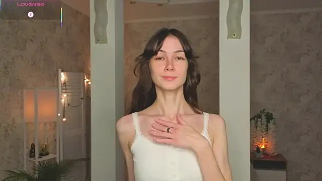 ReneeLippeatt online show from 19, 10, 2025