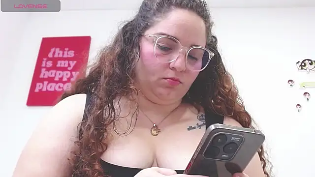 AmandaaWats online show from 11, 4, 2026