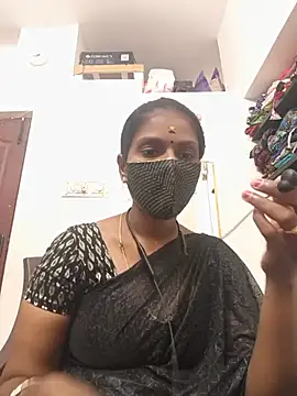 Snapshot of Tamil_Yalini12 chatting on 29, 7, 2026 Tamil Yalini12 online show from 29, 7, 2026