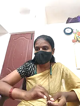 Snapshot of Tamil_Yalini12 chatting on 29, 4, 2026 Tamil Yalini12 online show from 29, 4, 2026