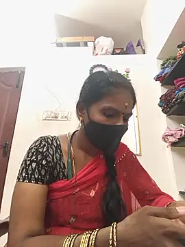 Snapshot of Tamil_Yalini12 chatting on 13, 6, 2026 Tamil Yalini12 online show from 13, 6, 2026