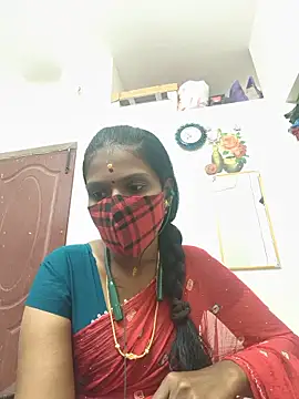Snapshot of Tamil_Yalini12 chatting on 5, 6, 2026 Tamil Yalini12 online show from 5, 6, 2026