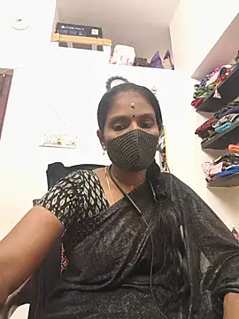 Snapshot of Tamil_Yalini12 chatting on 28, 7, 2026 Tamil Yalini12 online show from 28, 7, 2026