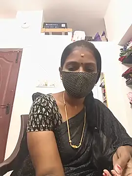 Snapshot of Tamil_Yalini12 chatting on 29, 7, 2026 Tamil Yalini12 online show from 29, 7, 2026