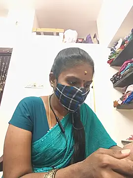 Snapshot of Tamil_Yalini12 chatting on 7, 7, 2026 Tamil Yalini12 online show from 7, 7, 2026