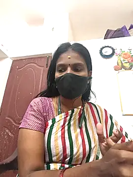 Snapshot of Tamil_Yalini12 chatting on 9, 5, 2026 Tamil Yalini12 online show from 9, 5, 2026