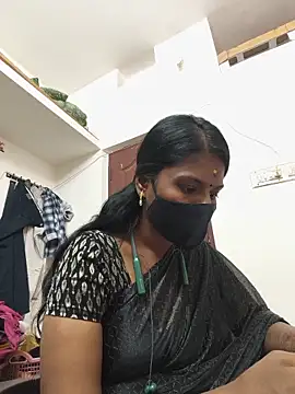 Snapshot of Tamil_Yalini12 chatting on 10, 6, 2026 Tamil Yalini12 online show from 10, 6, 2026