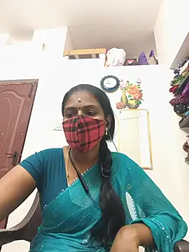 Snapshot of Tamil_Yalini12 chatting on 15, 7, 2026 Tamil Yalini12 online show from 15, 7, 2026