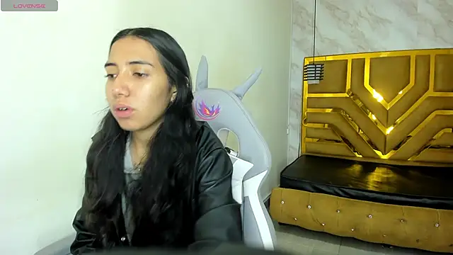 nicole samanthaa online show from 2, 10, 2025