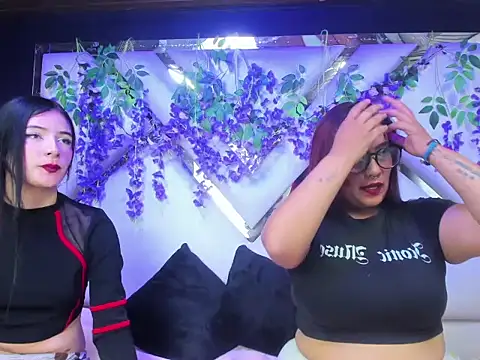 CarlaWhatson18 online show from 24, 11, 2025