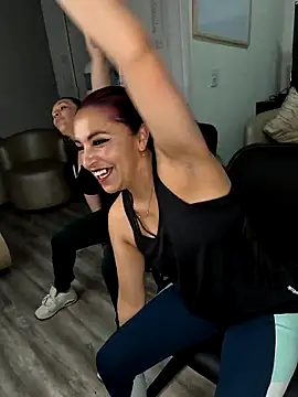 Snapshot of Alisson_Stonee chatting on 10, 4, 2026 Alisson Stonee online show from 10, 4, 2026