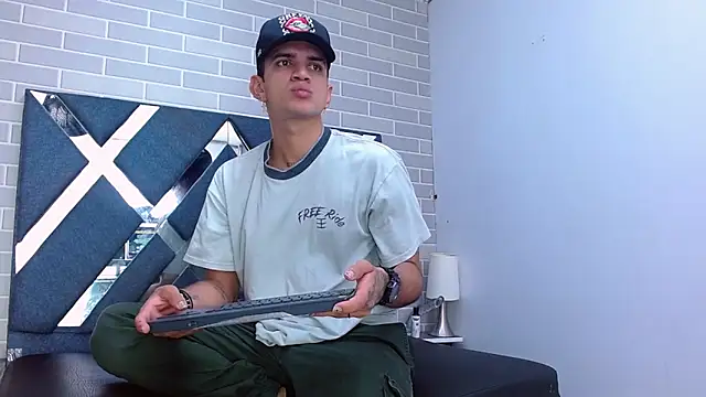 marcus hans  online show from 10, 10, 2025