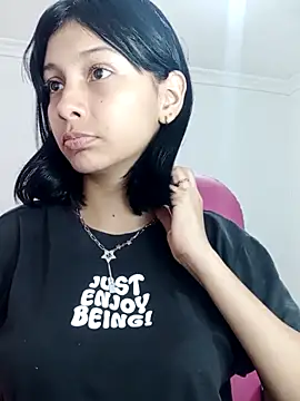 xoxo milk online show from 12, 3, 2026