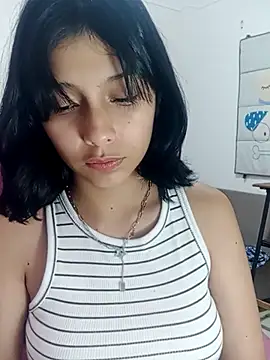 xoxo milk online show from 11, 3, 2026