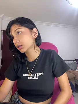 xoxo milk online show from 30, 11, 2025