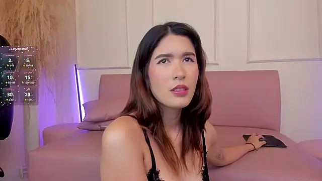 emiilyy cute online show from 22, 9, 2025