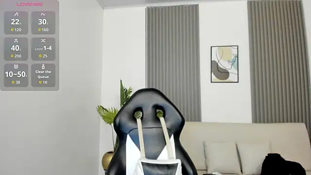 emiilyy cute online show from 6, 10, 2025