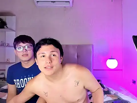 Boy2Boy Aheat online show from 7, 10, 2025