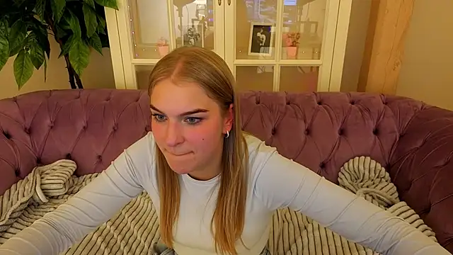 AlinaLiii online show from 25, 3, 2026