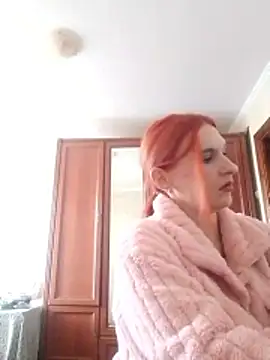 LaraDiva7799 online show from 28, 10, 2025