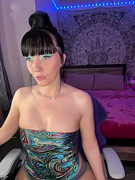 MaciiMayy online show from 22, 4, 2026