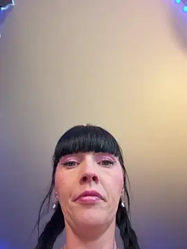 MaciiMayy online show from 13, 4, 2026