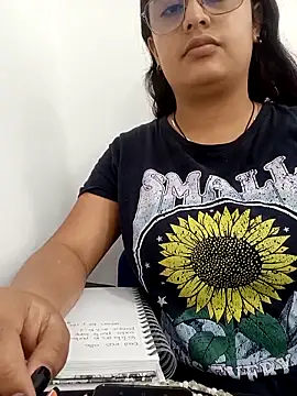 TahiyaMuley  online show from 5, 11, 2025