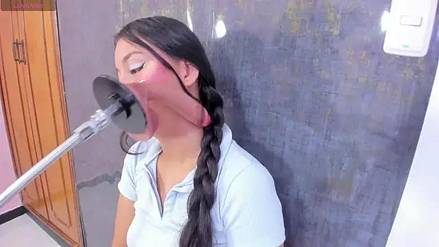 mia celezte online show from 13, 11, 2025