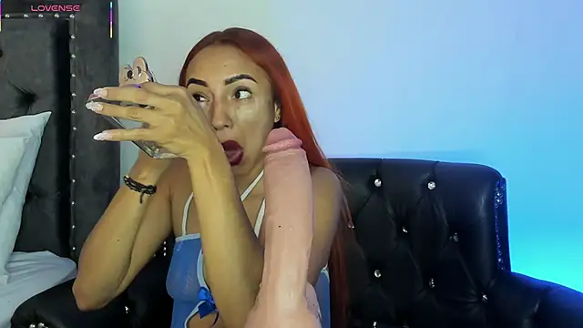 Kelseyfoxy  online show from 27, 5, 2026